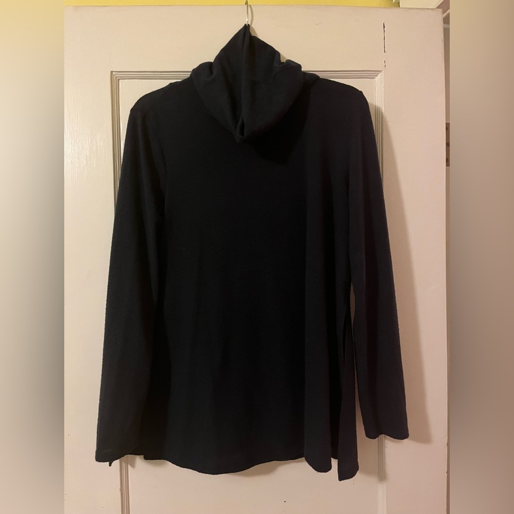 Super comfy navy turtleneck sweater